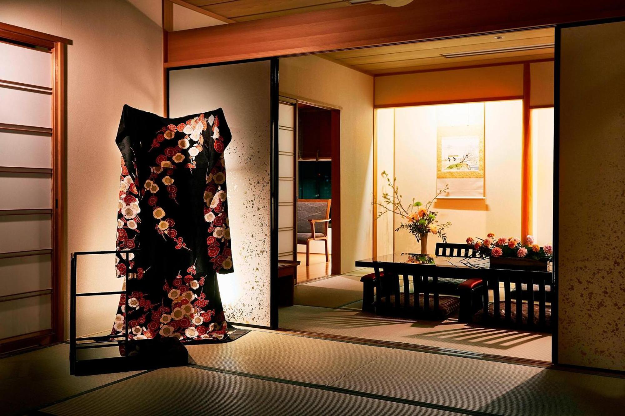 The Ritz-Carlton Osaka Hotell Exteriör bild