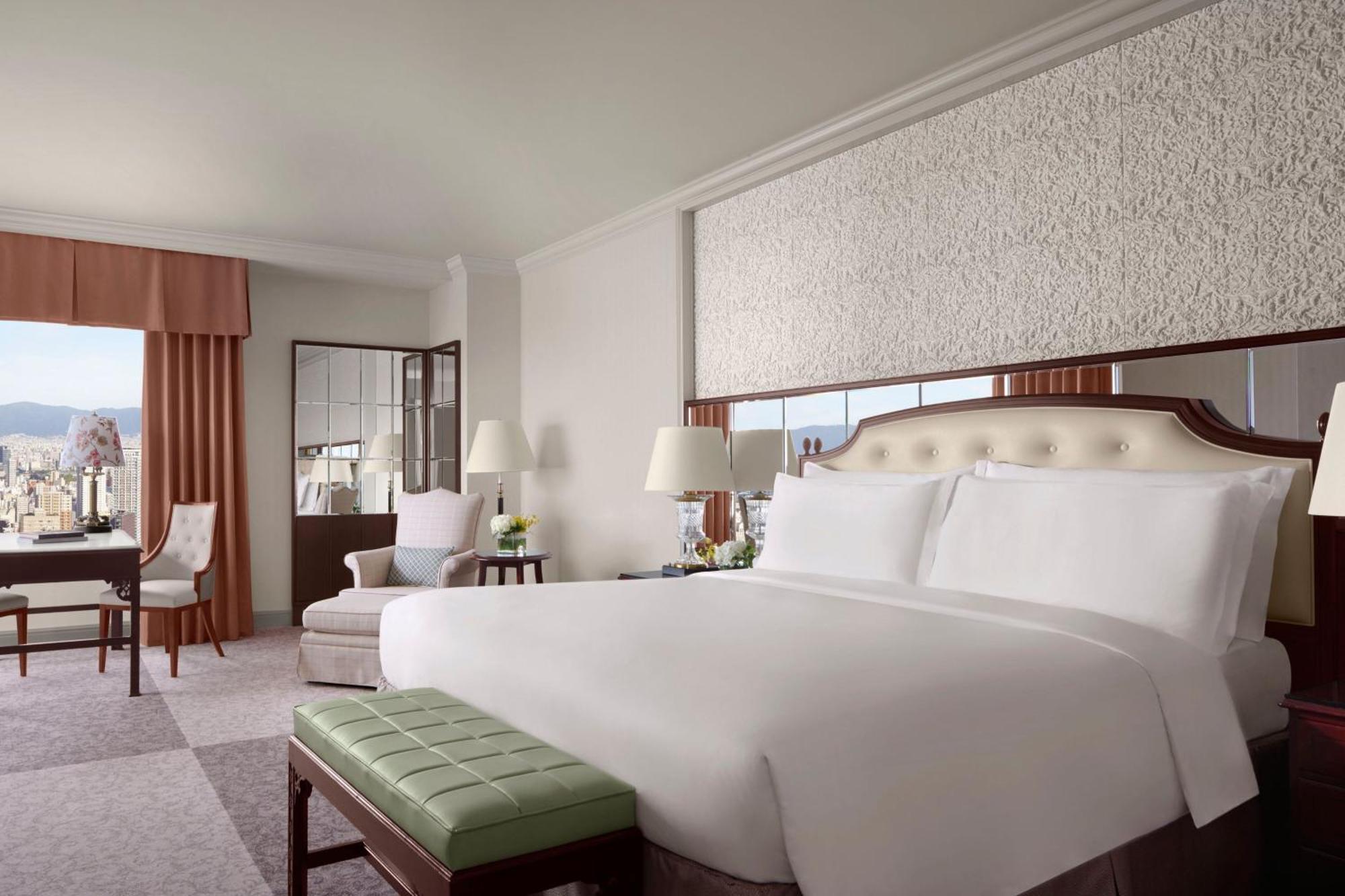 The Ritz-Carlton Osaka Hotell Exteriör bild