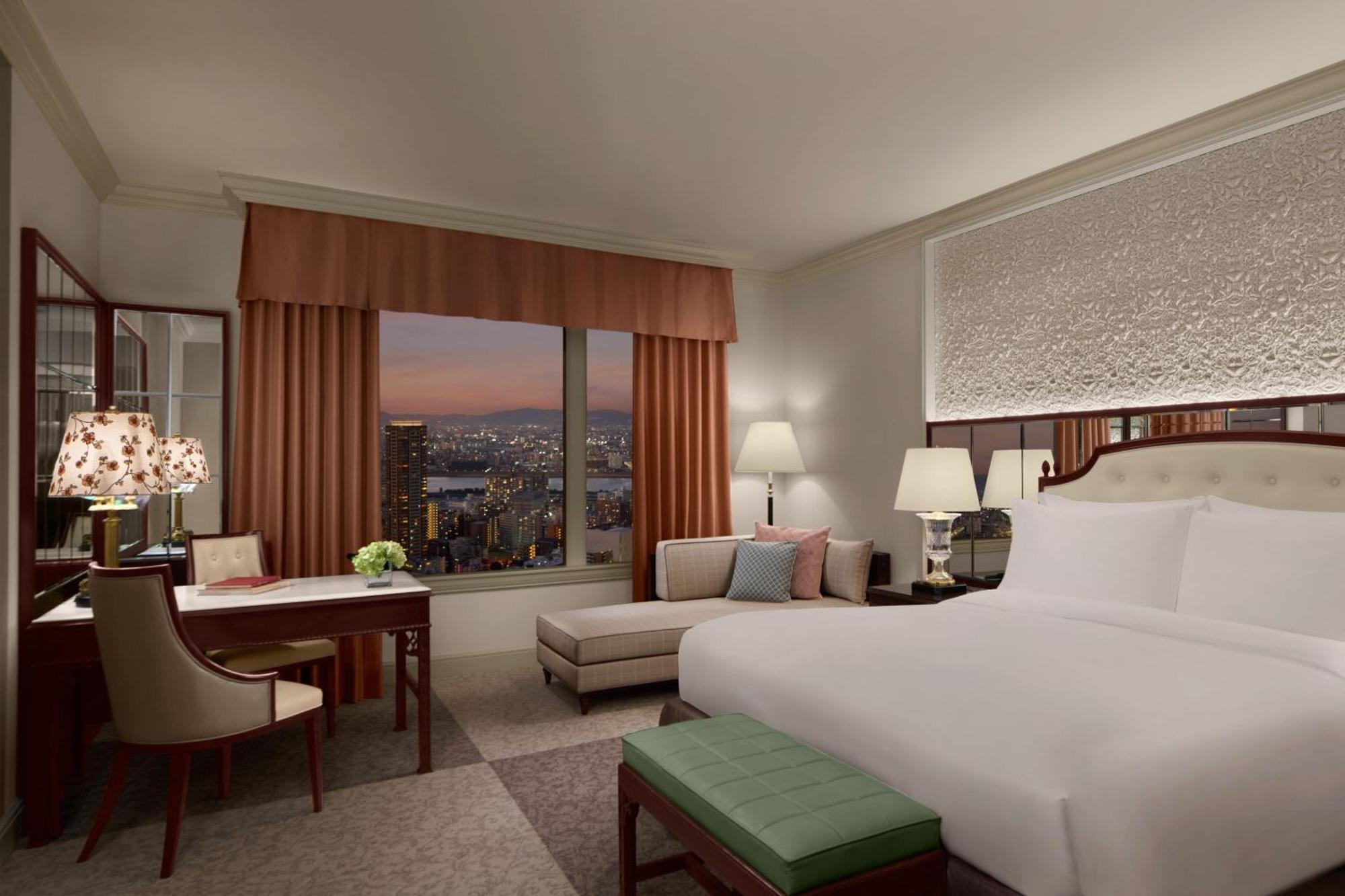 The Ritz-Carlton Osaka Hotell Exteriör bild