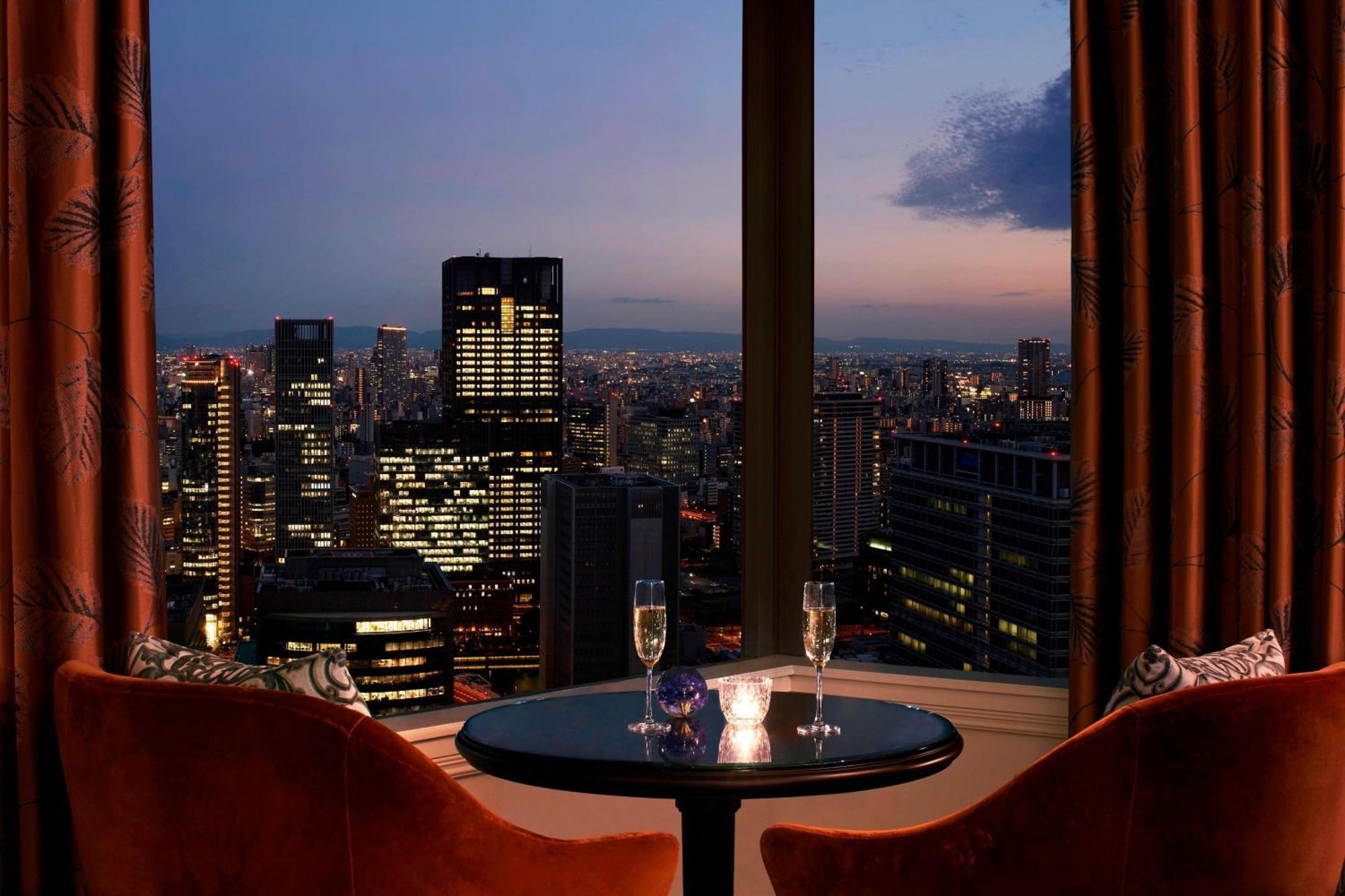 The Ritz-Carlton Osaka Hotell Exteriör bild